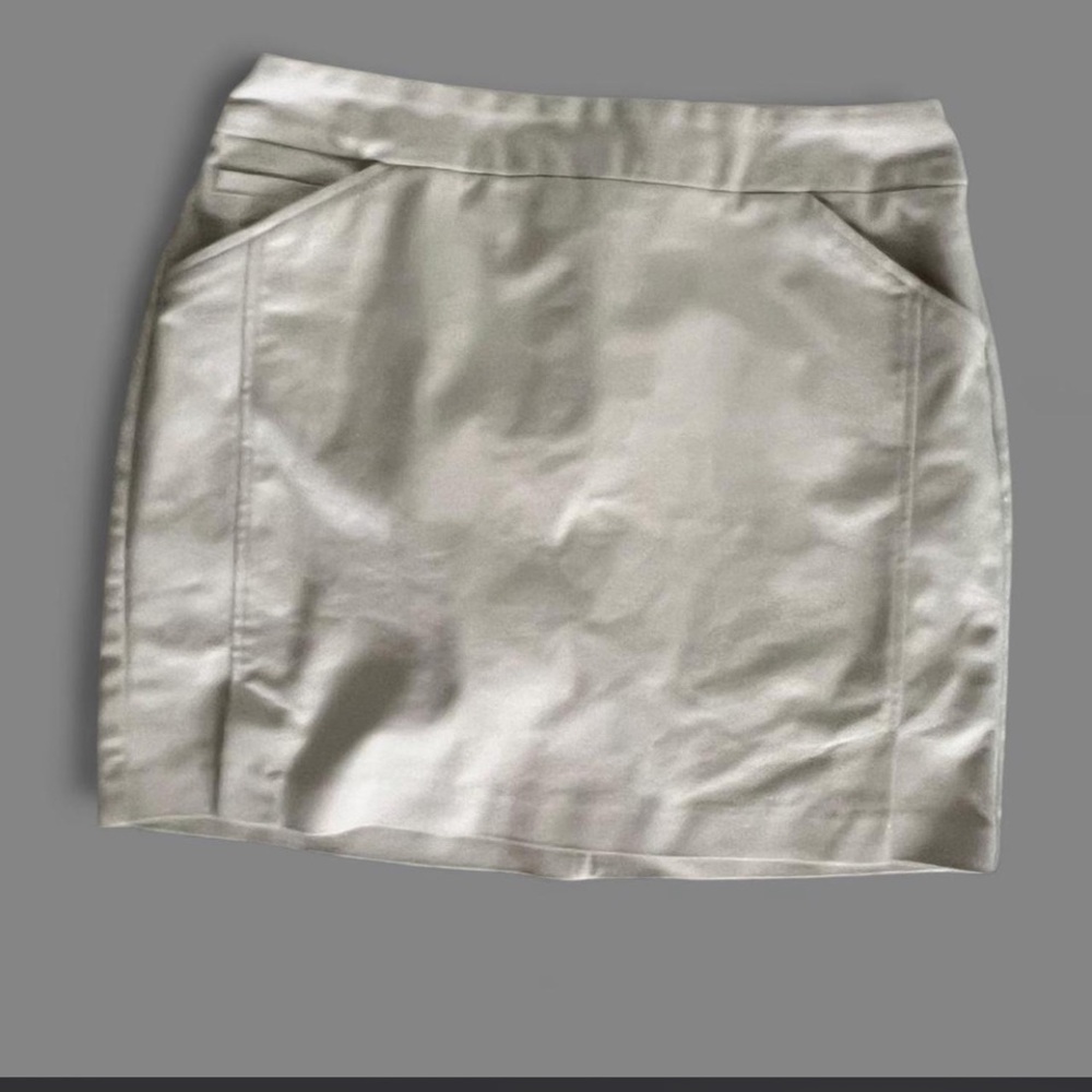 Women's Cream Skort